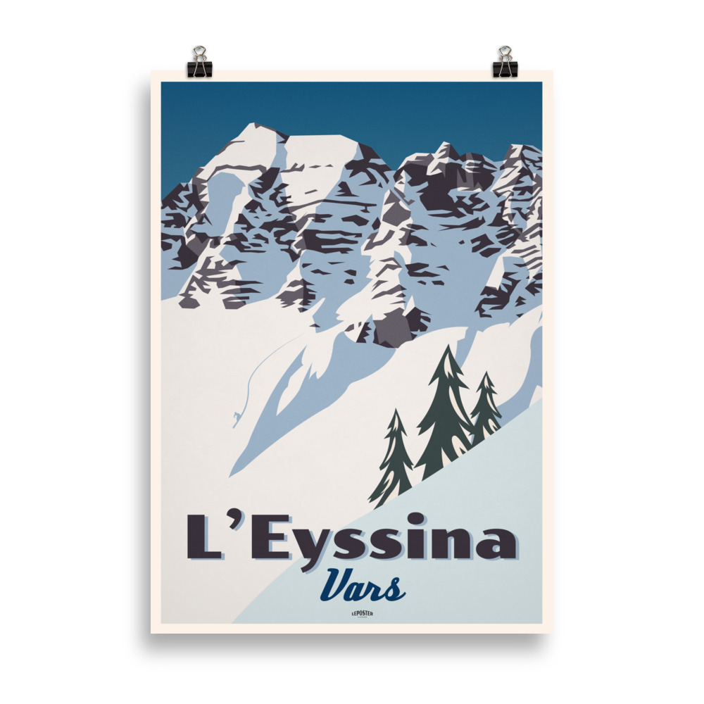 Affiche vintage illustrant la majestueuse face de l’Eyssina à Vars, avec un skieur ou randonneur admirant les crêtes enneigées sous un ciel bleu éclatant. Vintage poster depicting the majestic Eyssina face in Vars, with a skier or hiker admiring the snow-covered ridges under a bright blue sky.