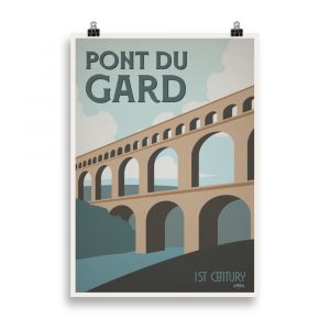 Affiche vintage minimaliste représentant le Pont du Gard sous un ciel clair, avec des formes épurées et des tons chauds inspirés du sud de la France. Vintage minimalist poster depicting the Pont du Gard under a clear sky, with clean shapes and warm tones inspired by southern France.