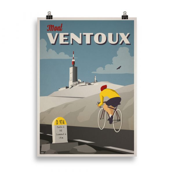 Affiche vintage représentant un cycliste gravissant le Mont Ventoux, avec le sommet emblématique et un ciel lumineux en arrière-plan, dans des tons rétro. Vintage poster depicting a cyclist climbing Mont Ventoux, with the iconic summit and a bright sky in the background, in retro tones.