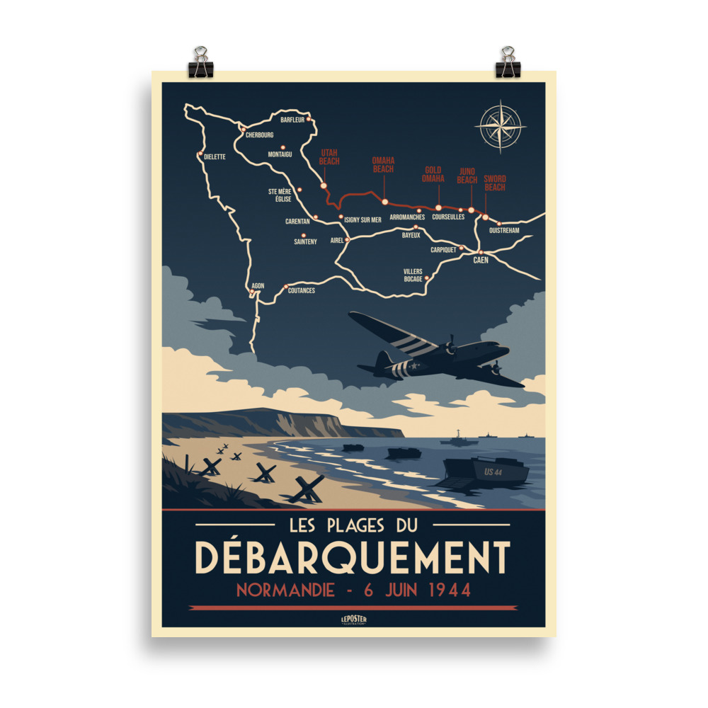 Affiche vintage des plages du Débarquement du 6 juin 1944 avec plage déserte, navires au large, avion de la Seconde Guerre mondiale et carte de Normandie indiquant les plages du D-Day.